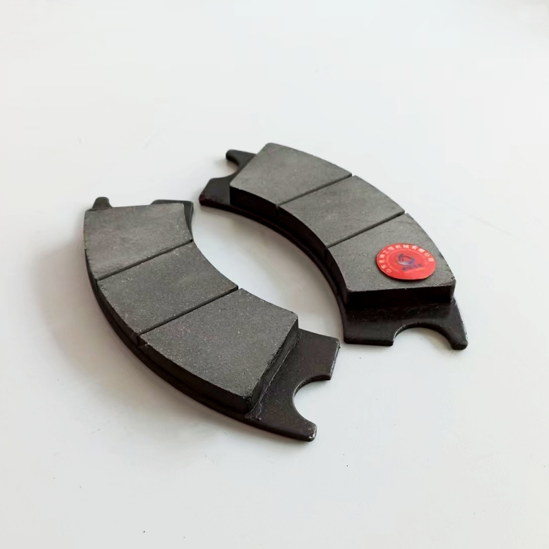 Pièces pour chargeuse sur pneus : plaquettes de frein