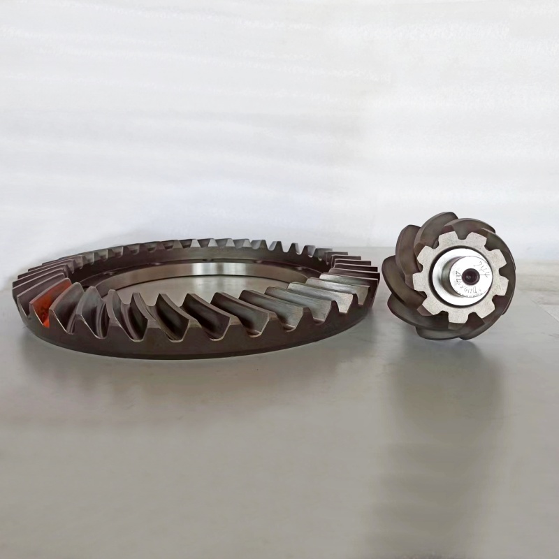 Заднее зубчатое колесо/шестерня привода погрузчика