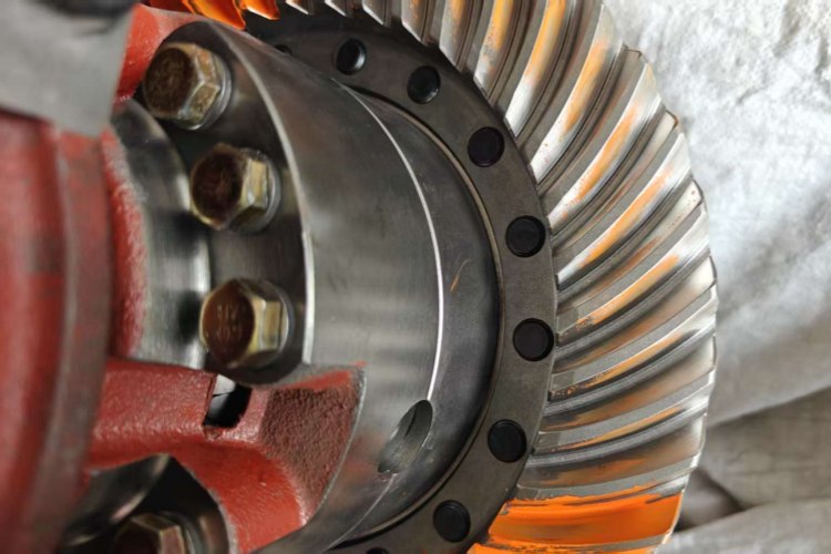 Lắp ráp bộ giảm thiểu chính 9G670-27C